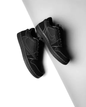 Nike Jordan 1 low x travis scott - اسود ساده مط