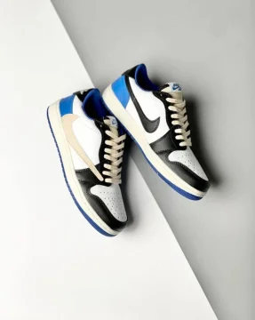 Nike Jordan 1 low x travis scott - كعب ازرق