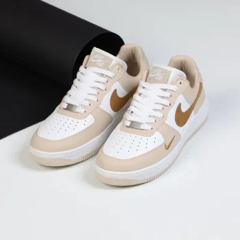 Nike Air Force - ابيض مع بيج صح عسلي