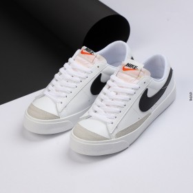 NIKE Blazer