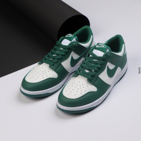 NIKE SB DUNK LOW