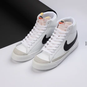 NIKE BLAZER MID'77