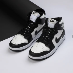 NIKE AIR JORDAN 1