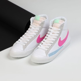 Nike blazer mid 77 - ابيض صح زهري