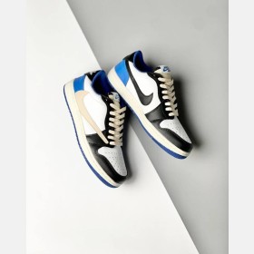 Nike Jordan 1 low x travis scott - كعب ازرق