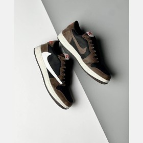 Nike Jordan 1 low x travis scott - اسود مع اسود